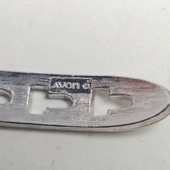 Vintage Avon Buckle Clasp Bracelet, Silver Tone Chain, Retro Estate, Adjustable - Picture 3 of 7